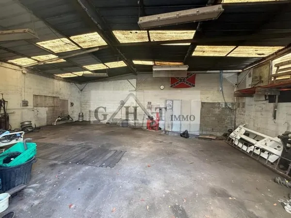 A VENDRE ENTREPOT BUREAU SAINT MAUR DES FOSSES