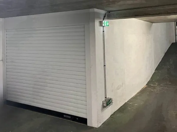 Parking/Box sous-sol à vendre, Paris 11eme