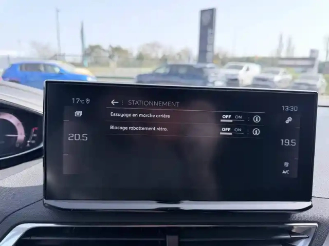 Peugeot 3008 puretech 130ch s&amp;s bvm6 — photo 24
