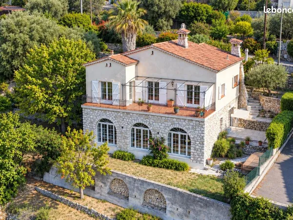 Propriété 6 pièces 200 m²
