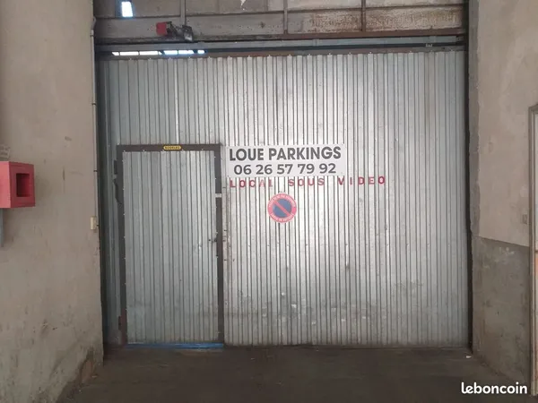 Garage dans hangar 1ère ceinture quartier Sources