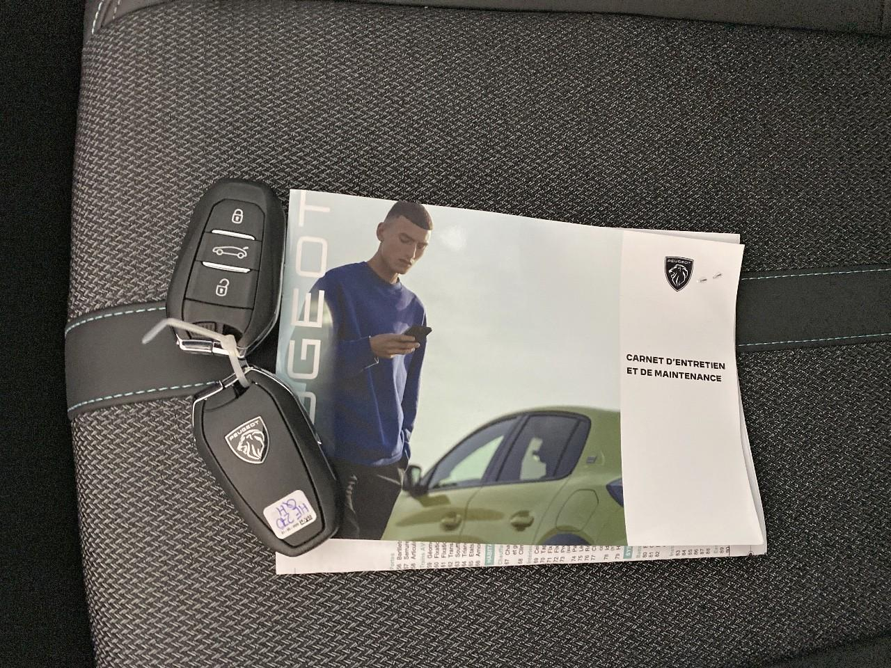 Peugeot 308 hybrid 145 e-dcs6 allure — photo 20