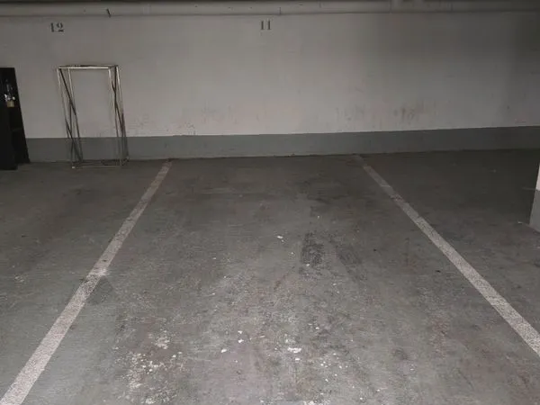 Parking Villier RER E
