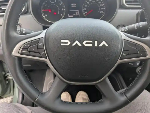Dacia Duster 1.0 eco-g 100ch  journey 4x2 — photo 22