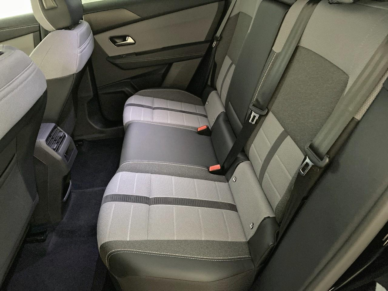 Opel Grandland 1.2 turbo hybrid 145 ch e-dct6 gs — photo 10