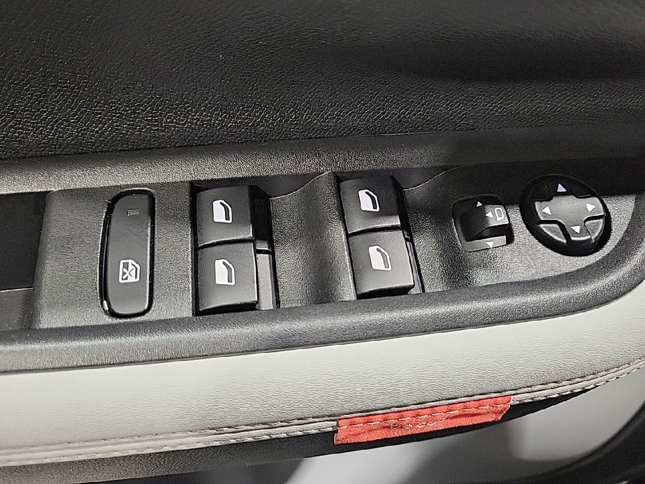 Citroën C3 hybride 110 ch automatique max — photo 23