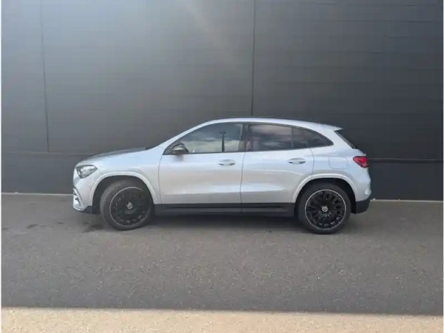 Mercedes Gla 200 d — photo 2
