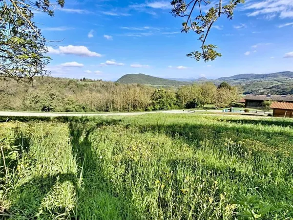 exposition sud, vue montagnes et secteiur calme