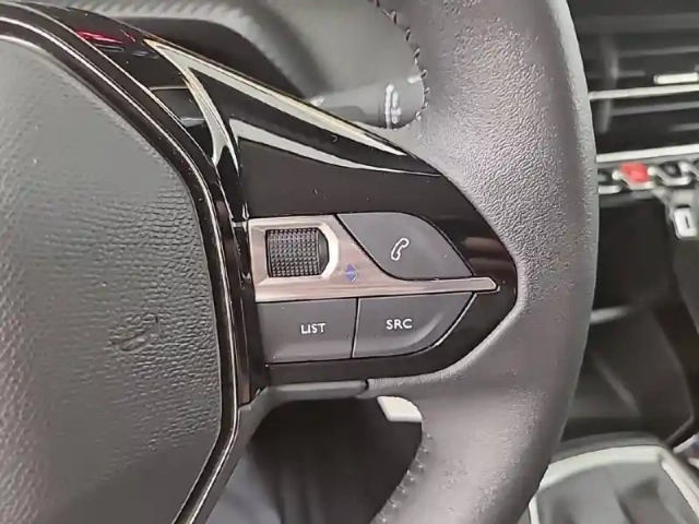 Peugeot 208 puretech 75 s&amp;s bvm5 — photo 23