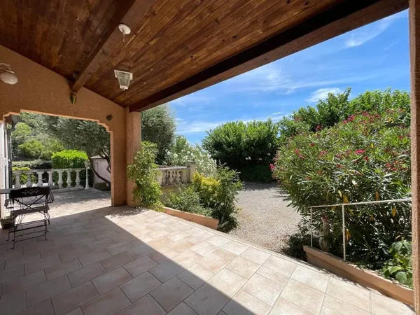 EXCLUSIVITÉ ORPI — Ensemble immobilier d'exception avec gîte/dépendance à Lagorce