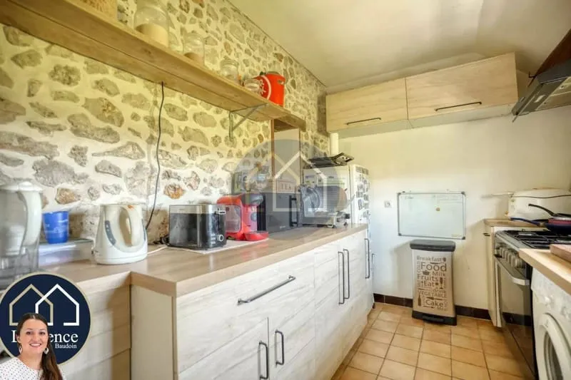 Photo 4