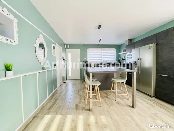Villa 4 pièces 100 m²