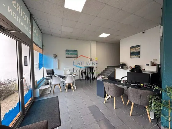 Maison 2 pièces 77 m²