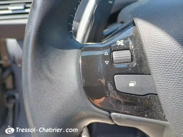 Peugeot 308 puretech 130ch s&amp;s eat8 allure pack — photo 19