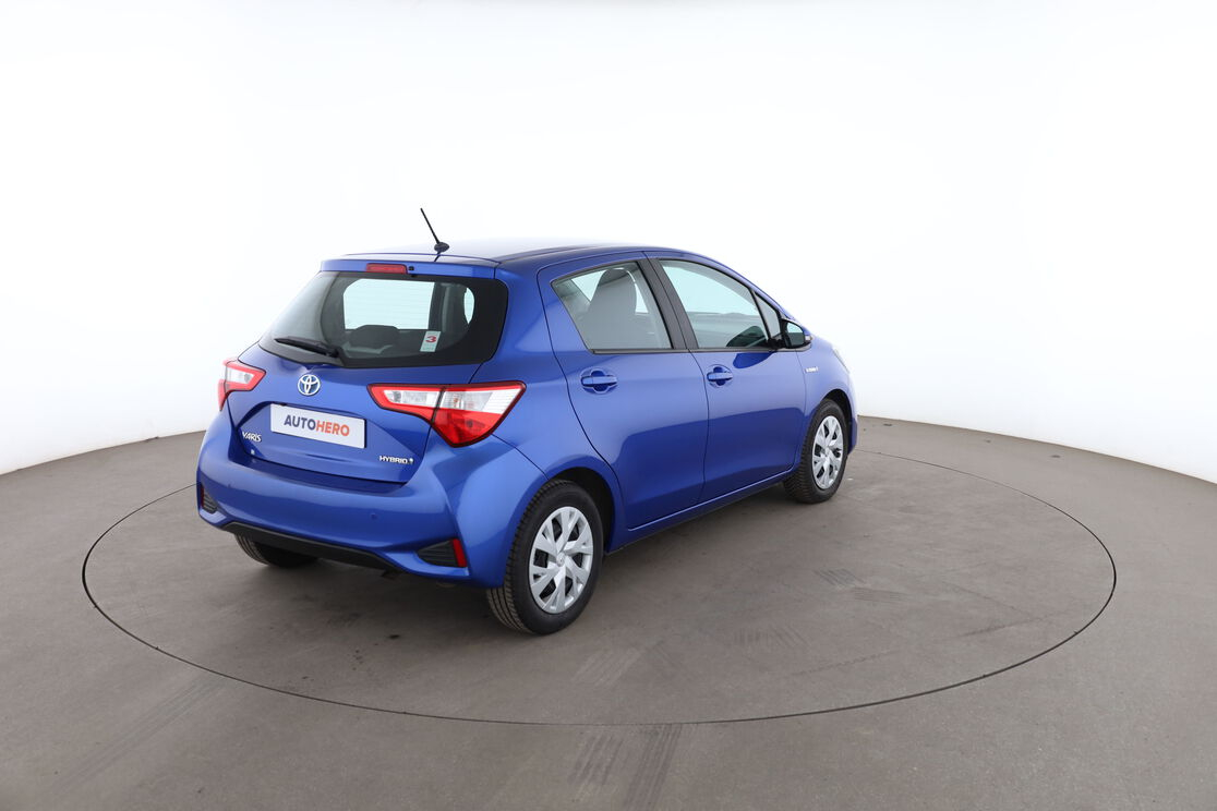 Toyota Yaris 1.5 Hybrid France — photo 5