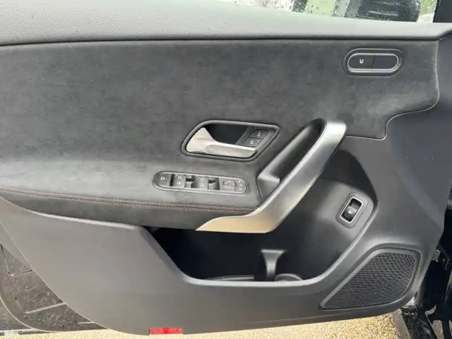 Mercedes Classe A 250 e hybrid eq 8g-dct — photo 31