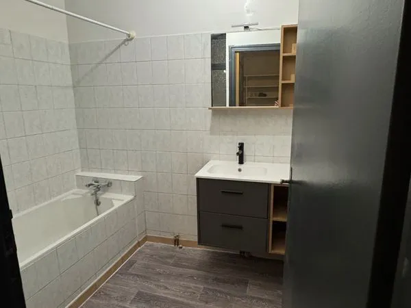 A louer t3 88 m2 centre ville