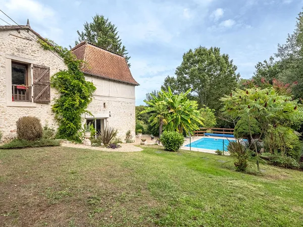 Maison pleine de charme à proximité immédiat des commerces