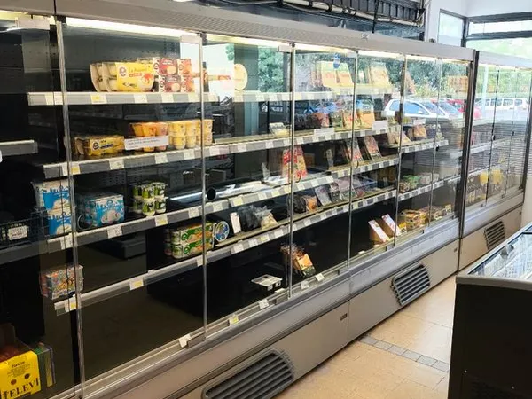 Supérette / épicerie / Alimentation Proxi 167m² — CA ~130k HT — Stock Inclus