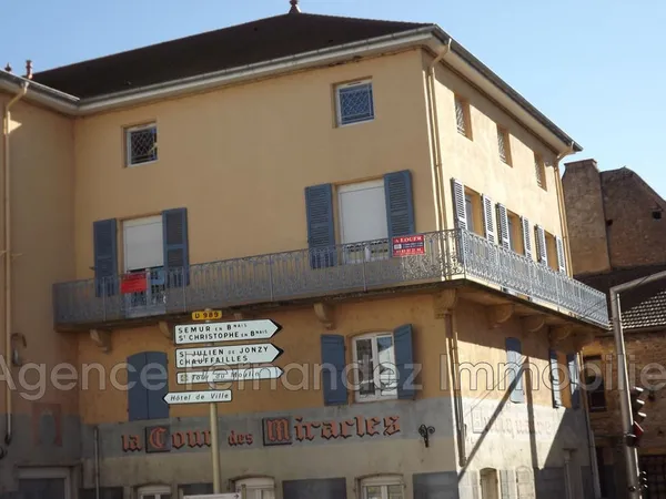Appartement en rez-de-chaussée. Plain-pied.