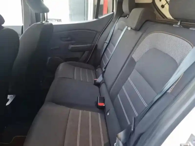 Dacia Sandero stepway iii essential tce 90 — photo 14