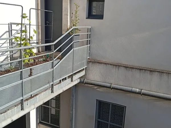 APPARTEMENT MEUBLE CHU SAINT AUGUSTIN