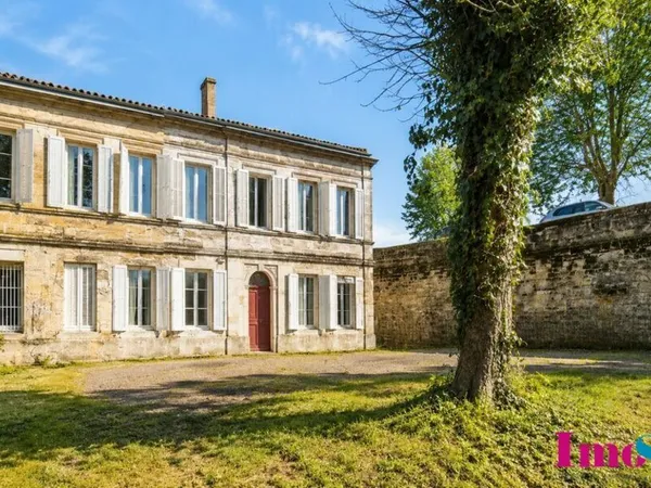 LOCAL COMMERCIAL à VENDRE