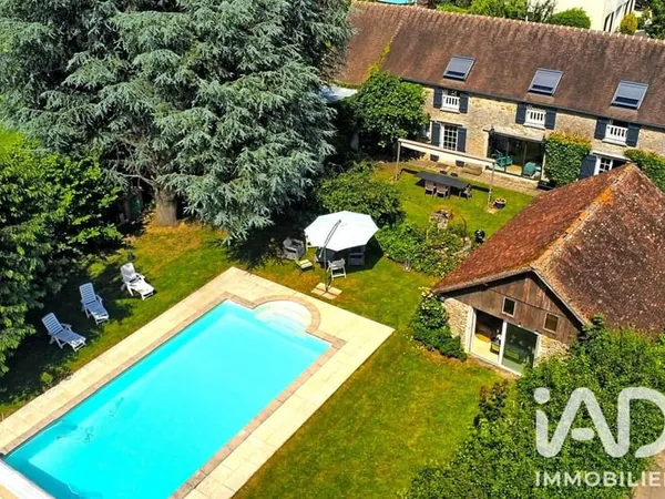 Demeure 10 pièces 200 m²