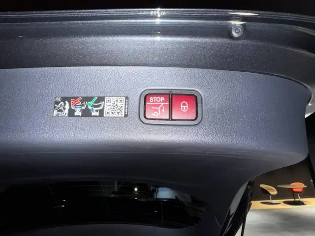 Mercedes Glc 220 d 4matic — photo 18