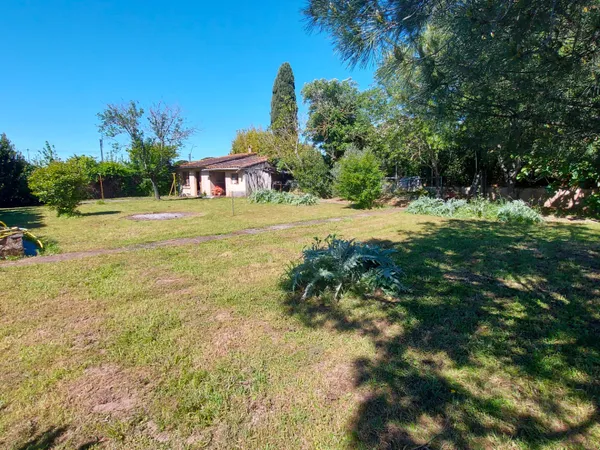 Terrain 536 m²