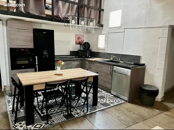 Colocation Montpellier Centre - Chambre meublée - 540 CC - Gare St-Roch