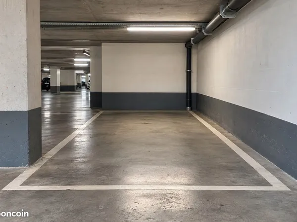 Belle opportunité Parking couvert et sécurisé