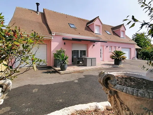 Maison 7 pièces 180 m²