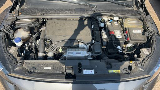 Peugeot 208 1.2 PureTech 100 - Style – 2022 – 41782 km – Essence – Boîte Manuelle — photo 20