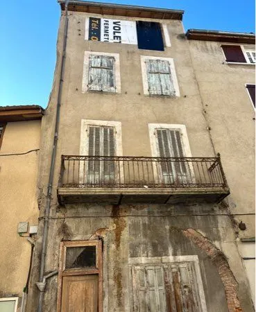 Immeuble 1 pièce 200 m²