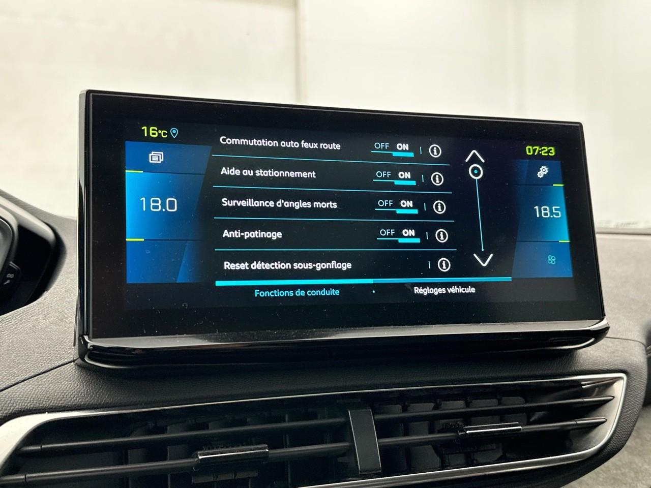 Peugeot 3008 hybrid 225 e-eat8 gt — photo 23