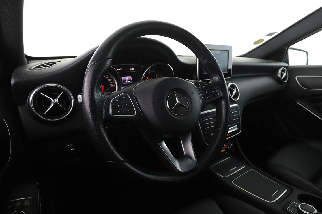 Mercedes-Benz Classe A 180 d Sensation 7G-DCT — photo 10