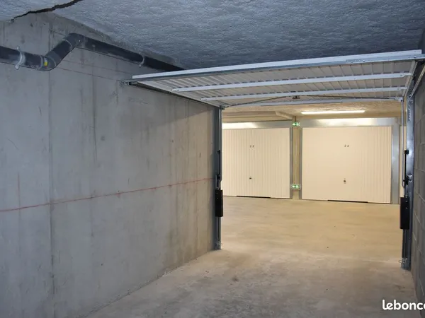 Garage à louer