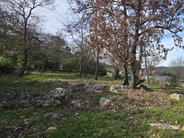 Terrain 1005 m²