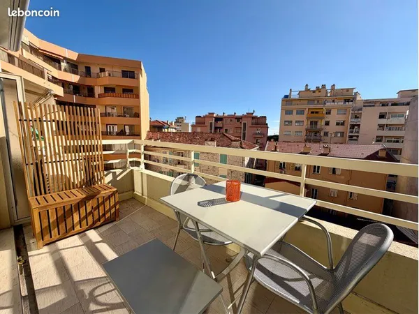 Studio - Garage - Terrasse - Climatisation