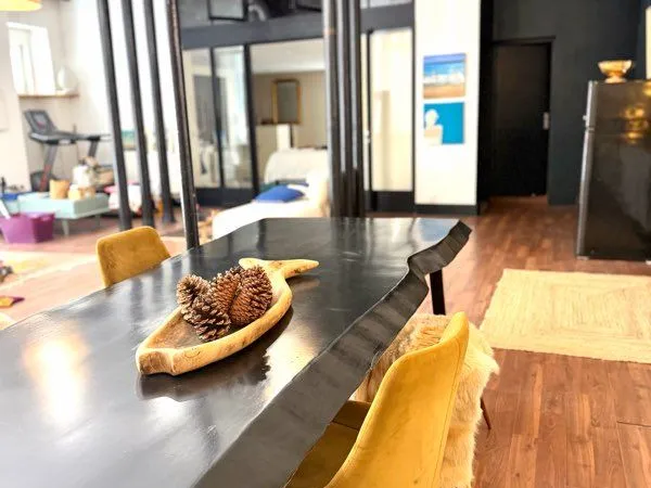 Loft 170 m2 à louer au mois ou longue durée