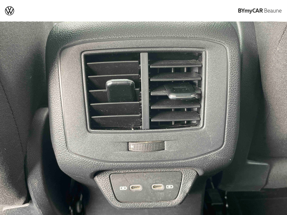 Volkswagen T-Roc 1.5 TSI EVO 150 Start/Stop DSG7 — photo 23