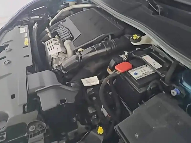 Peugeot 408 puretech 130 ch s&amp;s eat8 — photo 18