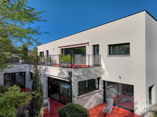 Maison 6 pièces 230 m²