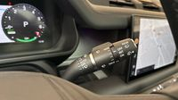 Land-Rover Defender 110 2.0 P300e PHEV X-Dynamic SE — photo 24