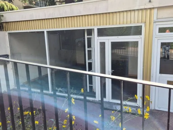 Bureau 71 m²