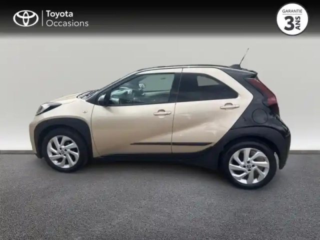 Toyota Aygo X 1.0 vvt-i 72ch design my24 — photo 3