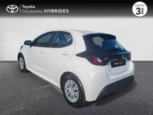 Toyota Yaris 116h dynamic 5p my22 — photo 2