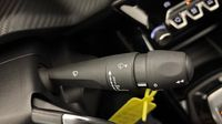 Peugeot 2008 1.2 Hybrid 145ch Style e-DCS6 — photo 24
