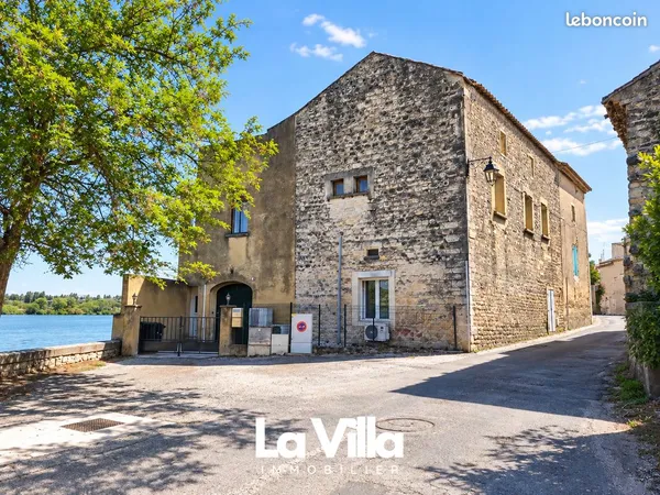 Villa 8 pièces 170 m²